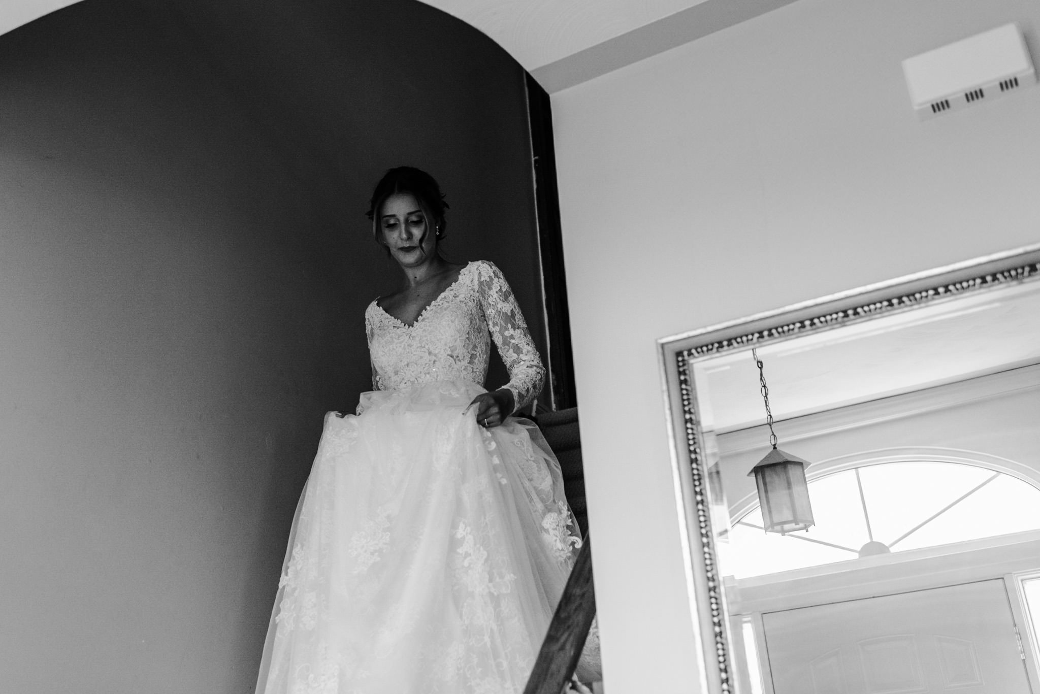 198-bride-black-white-candid-getting-ready.jpg