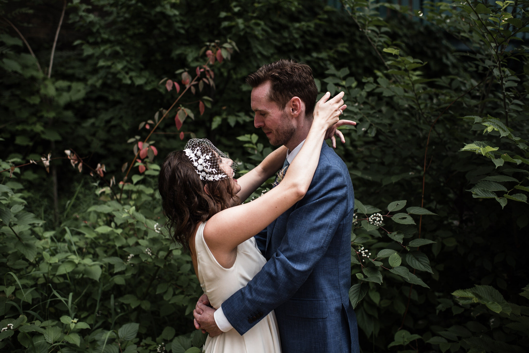 802-bride-groom-photos-berkeley-fieldhouse-wedding-events-couple.jpg