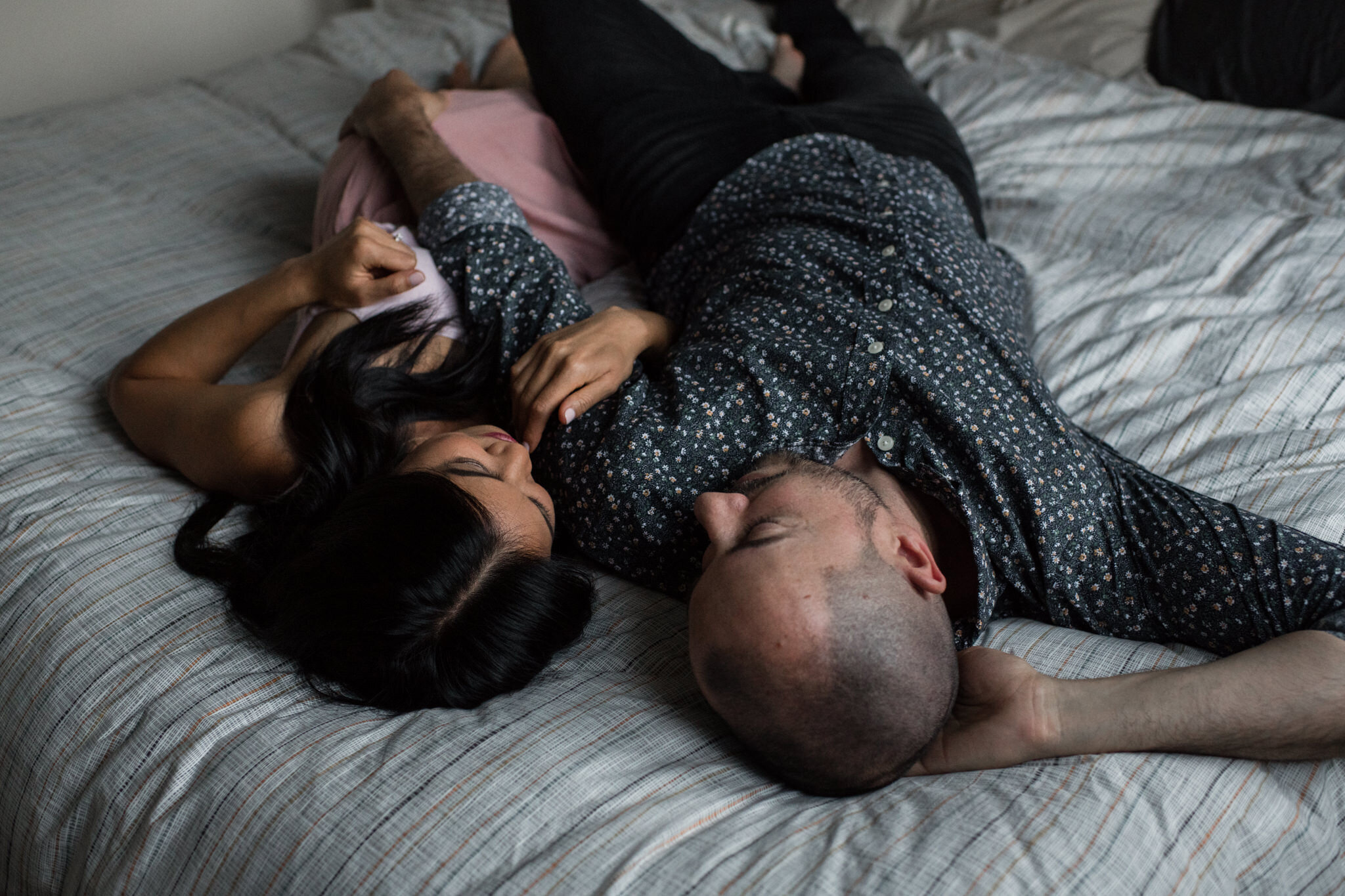 977-indoors-engagement-shoot-toronto-downtown-apartment-couples-photography-intimate.jpg