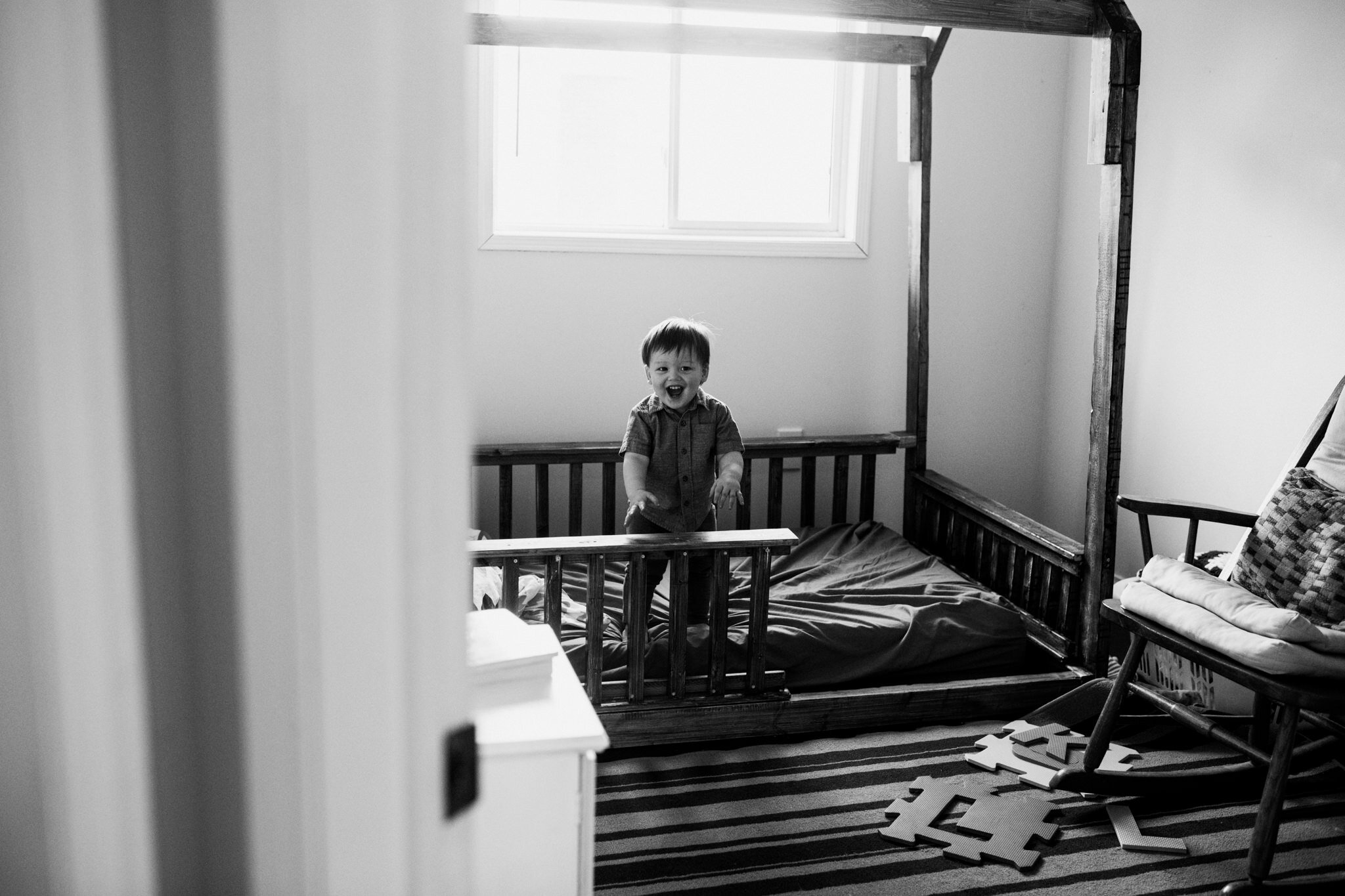 967-newborn-family-shoot-photoshoot-toronto-at-home-documentary-session-markham.jpg