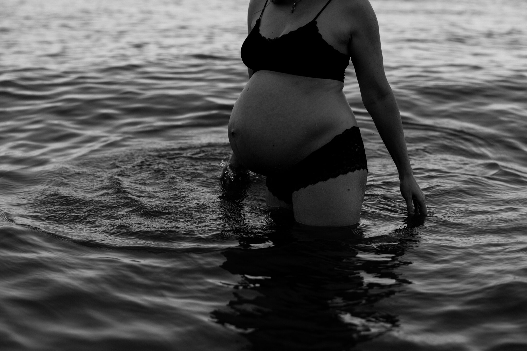 maternity-toronto-PEC-vancouver-photographer-20.jpg