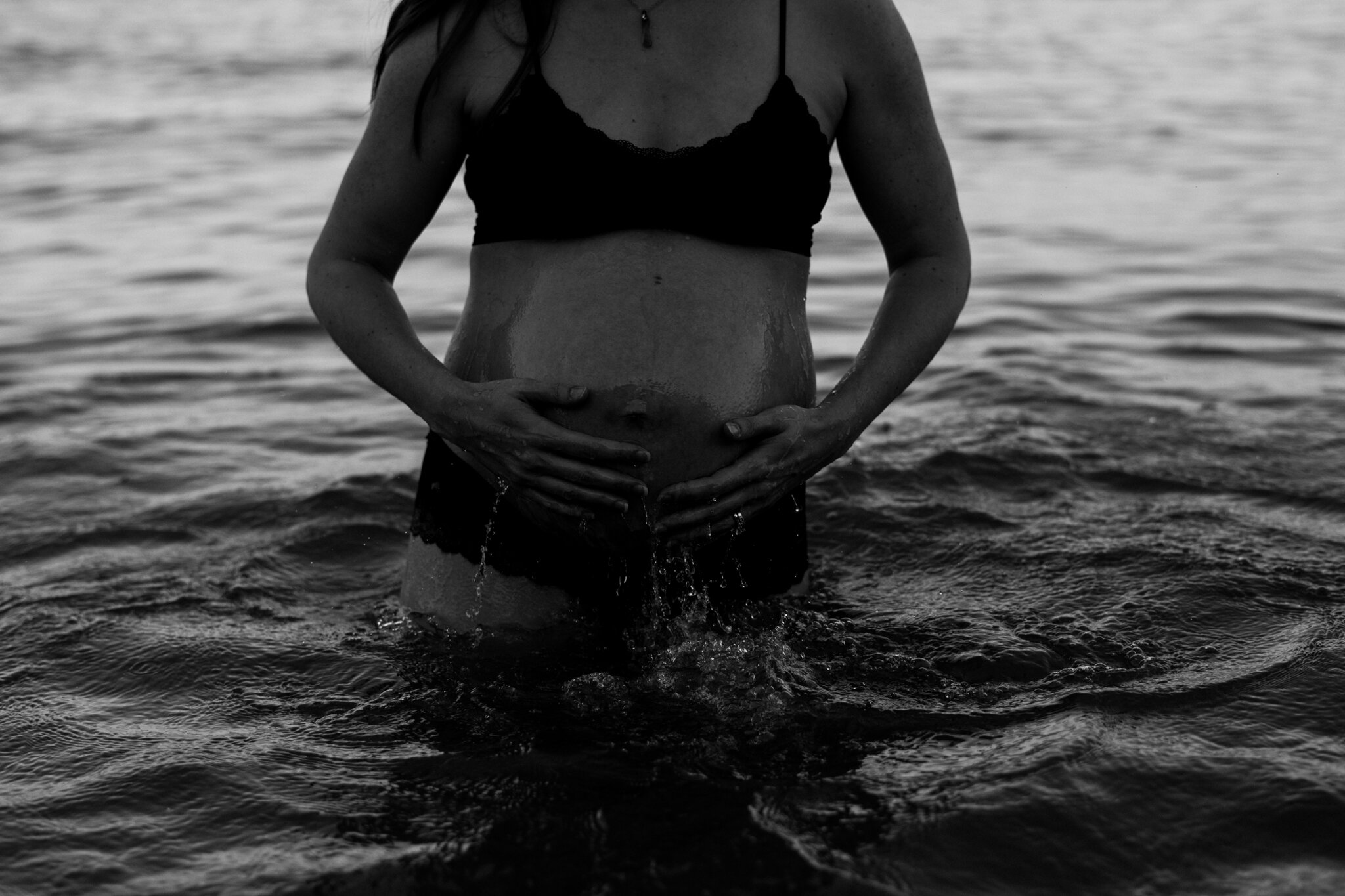 maternity-toronto-PEC-vancouver-photographer-21.jpg