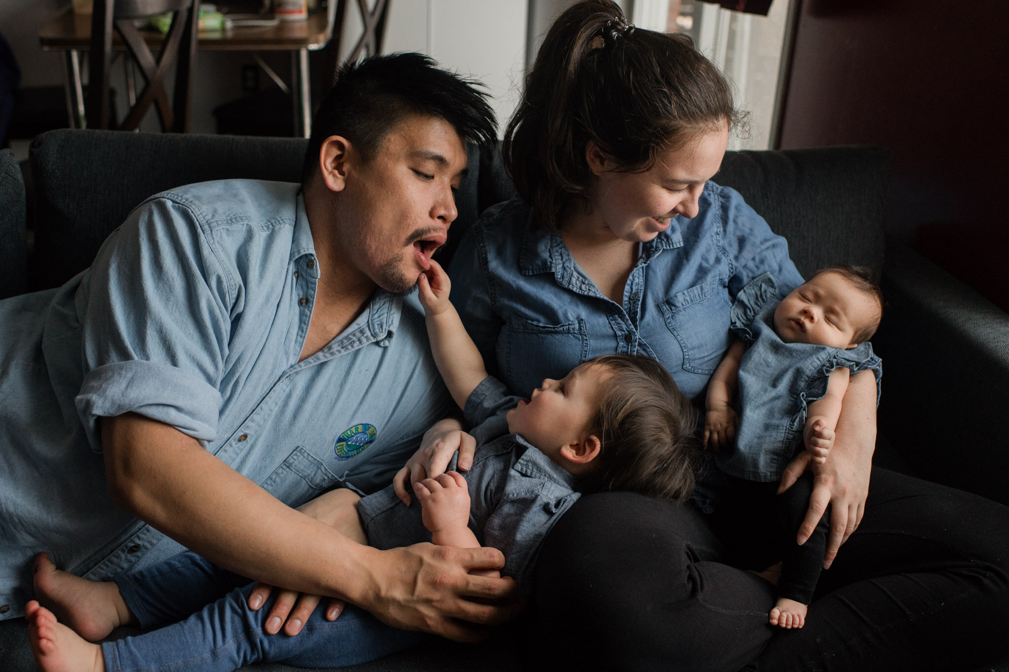 Newborn Documentary at home Family Photoshoot | Toronto, Kingston, Ottawa Family Photographer